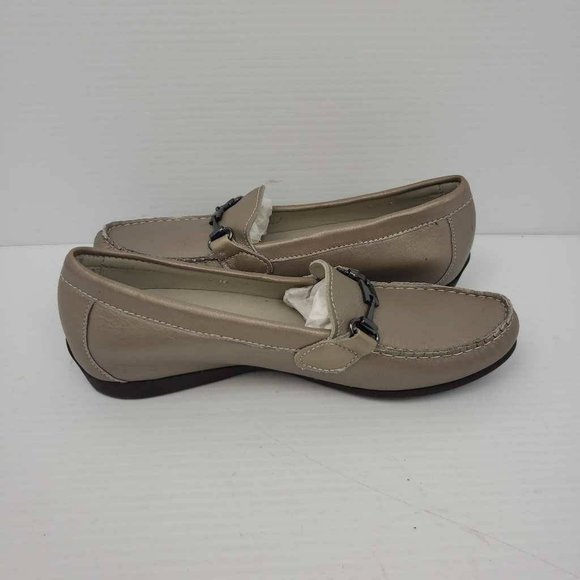 Munro American Womens Kimi Loafer Flat Shoes Beige Leather Horsebit 6.5 M New - Picture 7 of 16